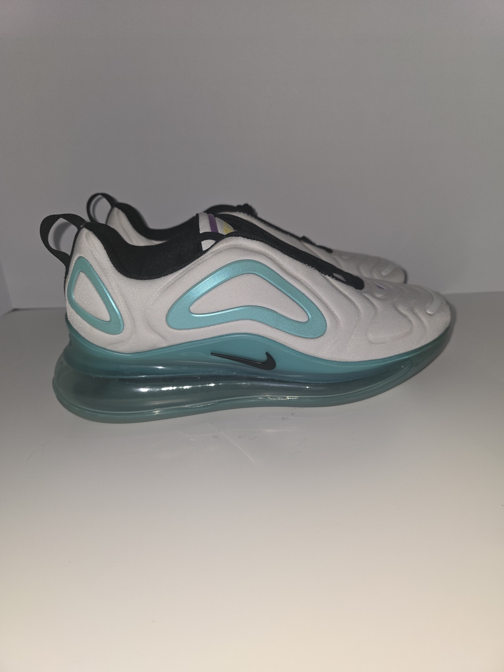 🌟 Nike Air Max 720 Women's Sneakers 🌟Size 6!
